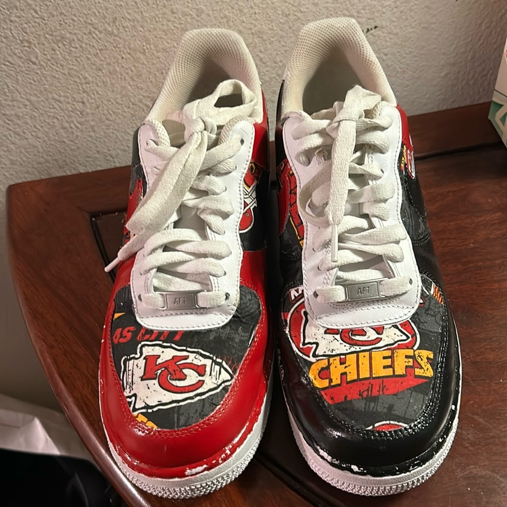Nike Air KC Chiefs Tennis Shoes Sz 10.5